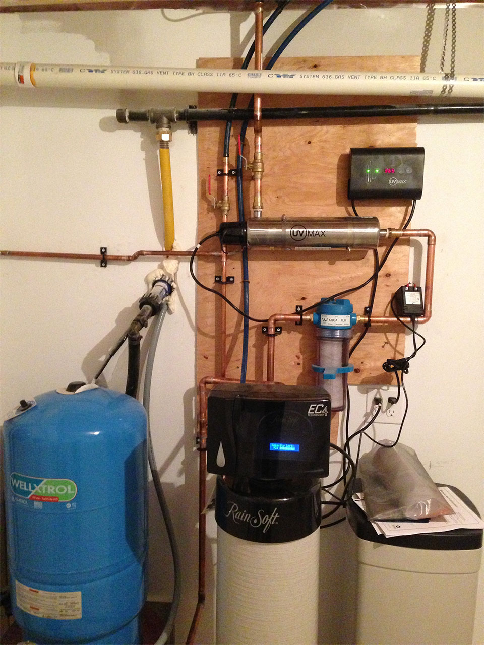 UV water treatment and water softener filtration system